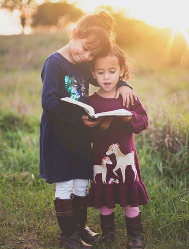 La Parroquia about 02 free img